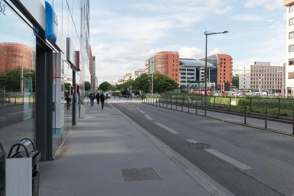 Ibis Budget Lyon Centre - Gare Part Dieu 2*,