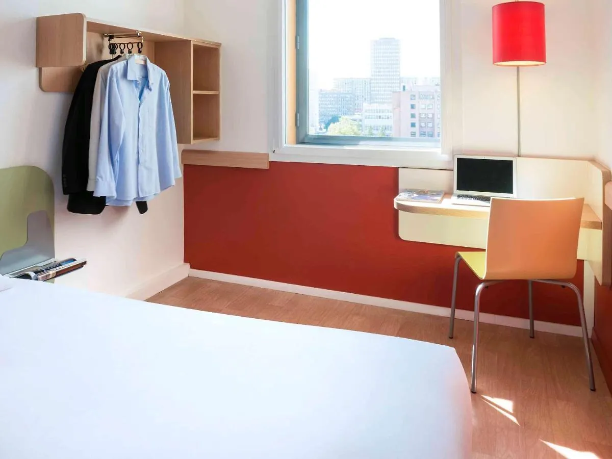 ** Hotel Ibis Budget Lyon Centre - Gare Part Dieu France