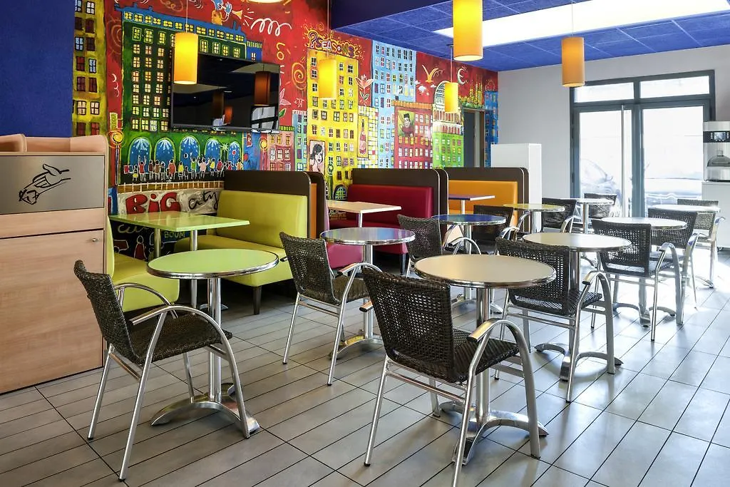 Ibis Budget Lyon Centre - Gare Part Dieu 2*,  France
